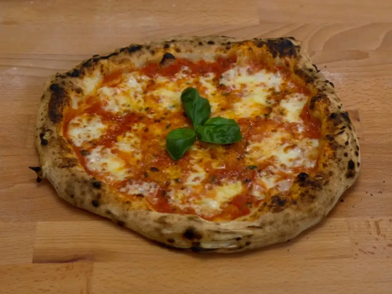 Neapolitanische Pizza